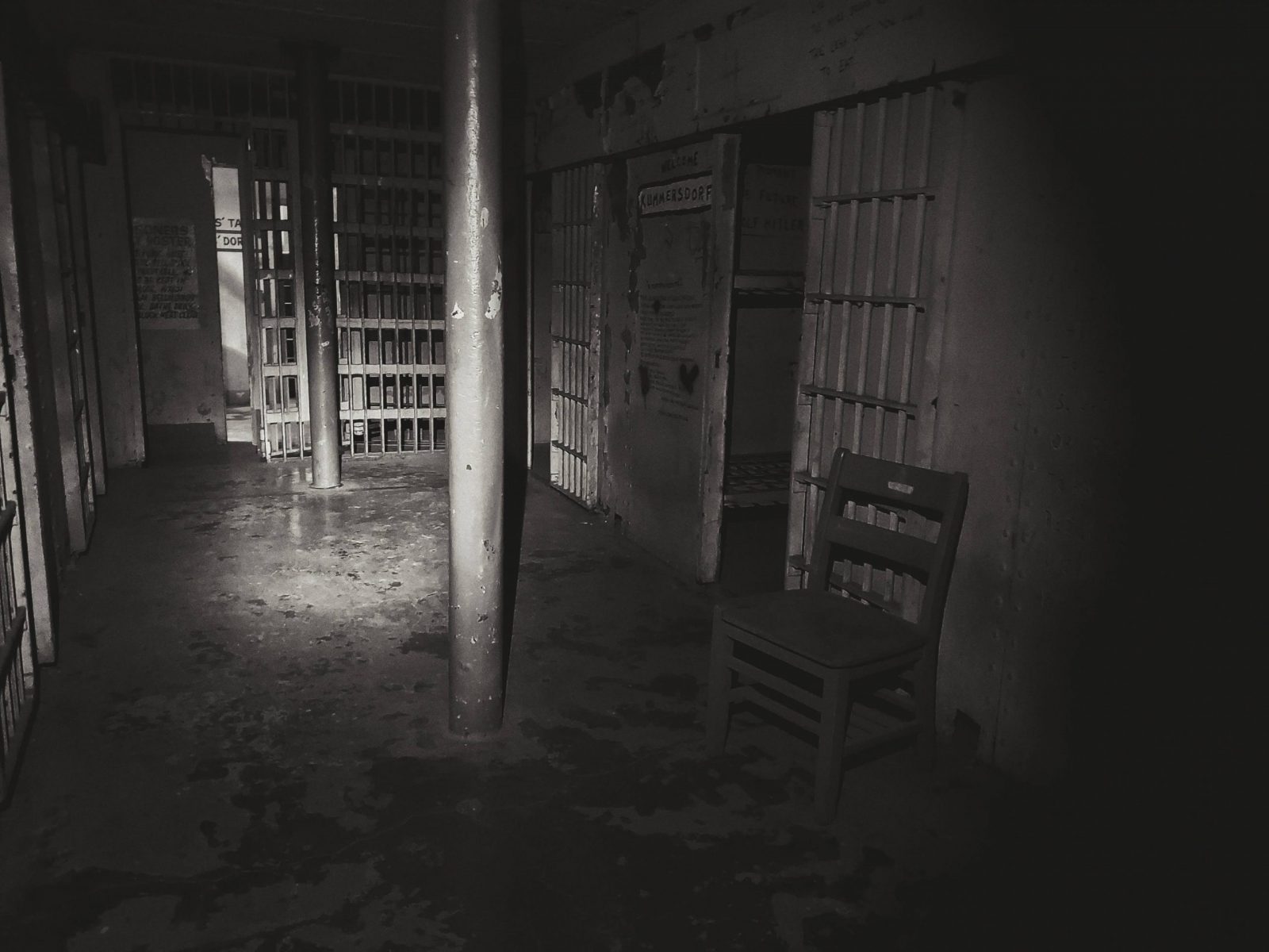 globe haunted jail tour